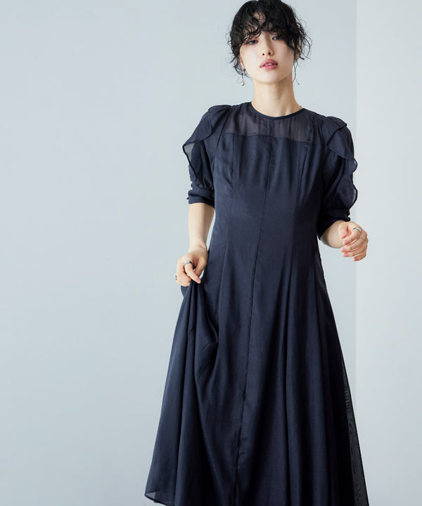 {"color":"\u30cd\u30a4\u30d3\u30fc","info":"model\uff1aH167cm size\uff1aM"}