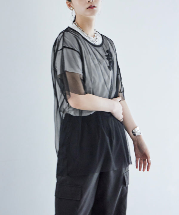 {"color":"\u30d6\u30e9\u30c3\u30af","info":""}