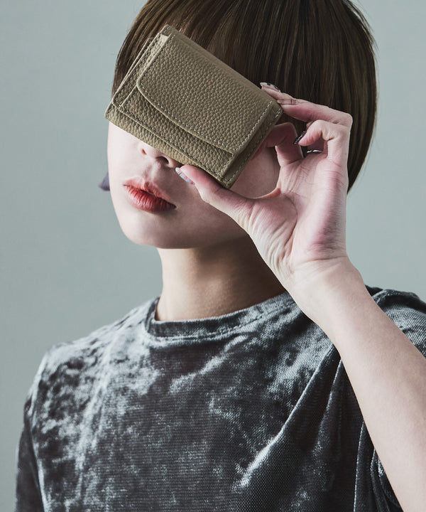 {"color":"\u30c8\u30fc\u30d7","info":"model\uff1aH158cm size\uff1aF"}