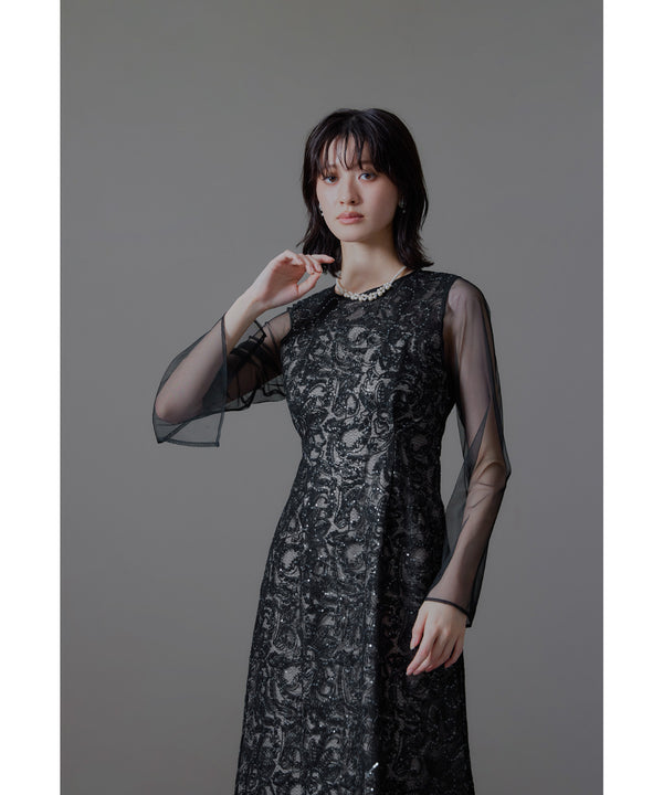 {"color":"\u30d6\u30e9\u30c3\u30af","info":"model\uff1aH166cm size\uff1aM"}