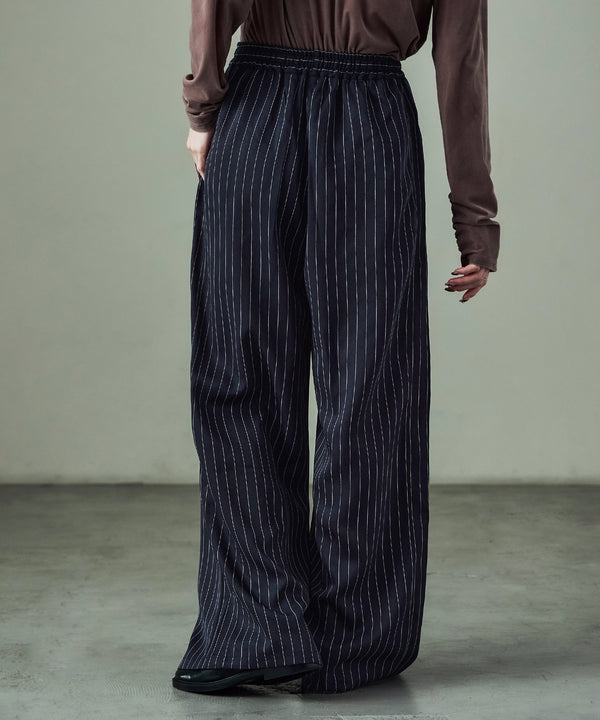 {"color":"\u30cd\u30a4\u30d3\u30fc","info":"model\uff1aH158cm size\uff1aM"}