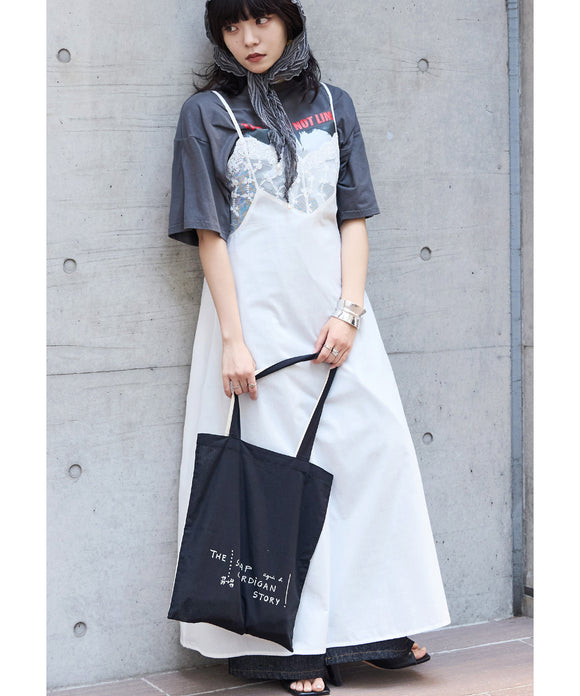 {"color":"\u30db\u30ef\u30a4\u30c8","info":"model\uff1aH157cm size\uff1aM"}