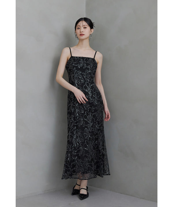 {"color":"\u30d6\u30e9\u30c3\u30af","info":"model\uff1aH166cm size\uff1aM"}