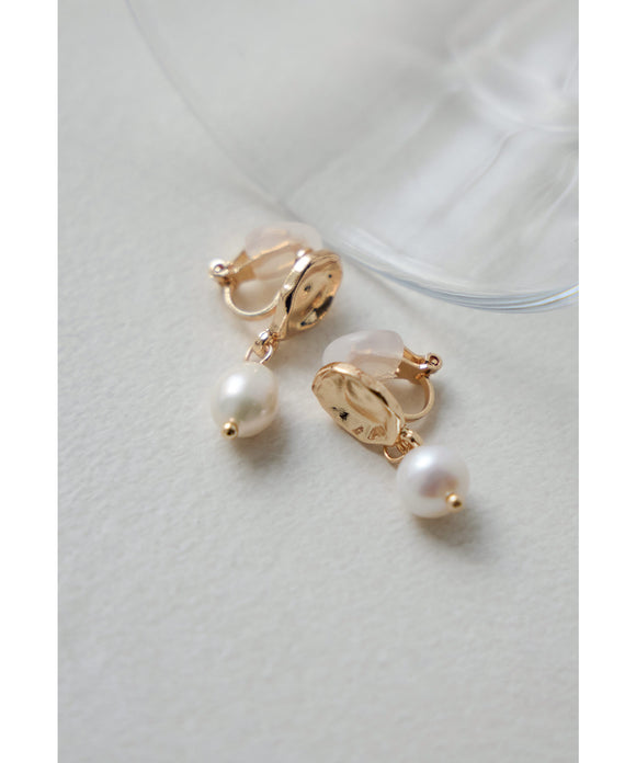 {"color":"\u30b4\u30fc\u30eb\u30c9","info":""}