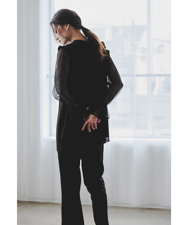 {"color":"\u30d6\u30e9\u30c3\u30af","info":"model\uff1aH165cm size\uff1aM"}