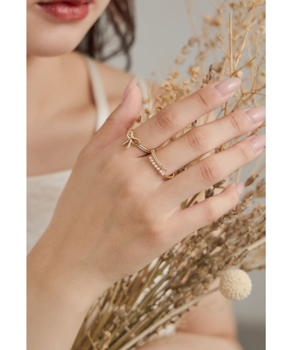 {"color":"\u30b4\u30fc\u30eb\u30c9","info":""}