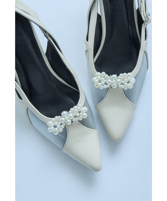 {"color":"\u30b7\u30eb\u30d0\u30fc","info":""}