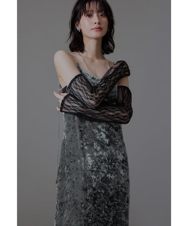 {"color":"\u30d6\u30e9\u30c3\u30af","info":"model\uff1aH166cm size\uff1aF"}