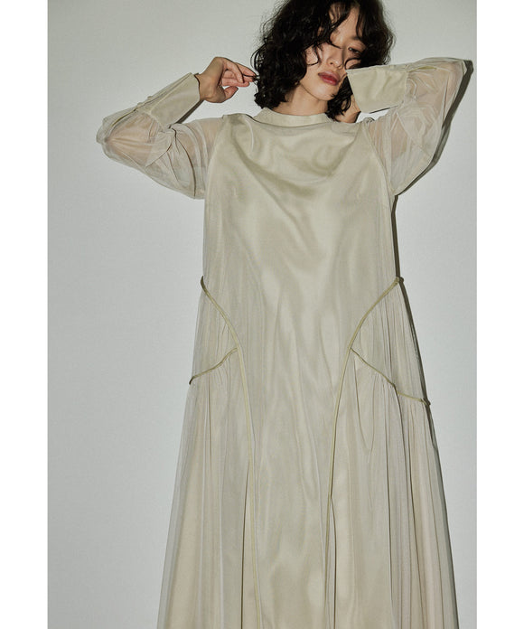 {"color":"\u30d9\u30fc\u30b8\u30e5","info":"model\uff1aH167cm size\uff1aM"}
