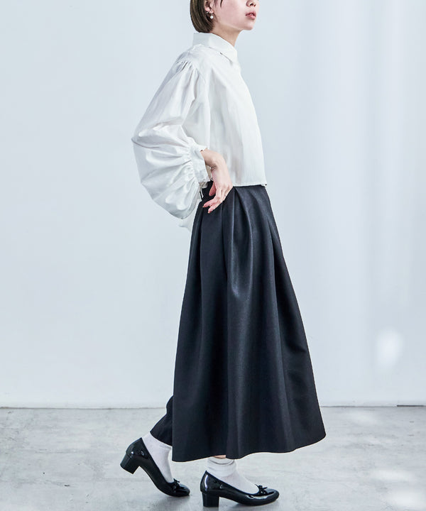 {"color":"\u30db\u30ef\u30a4\u30c8","info":"model\uff1aH158cm size\uff1aM"}