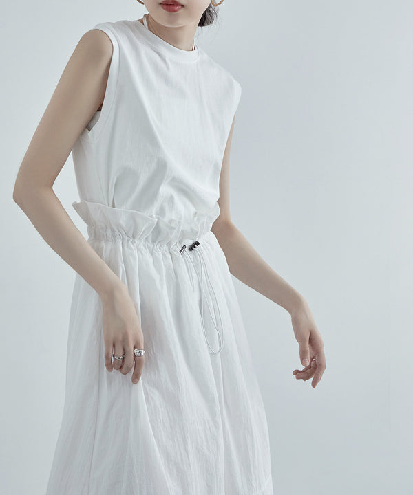 {"color":"\u30aa\u30d5\u30db\u30ef\u30a4\u30c8","info":"model\uff1aH170cm size\uff1aF"}