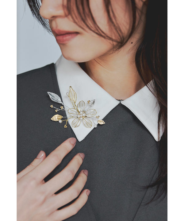 {"color":"\u30b4\u30fc\u30eb\u30c9","info":""}