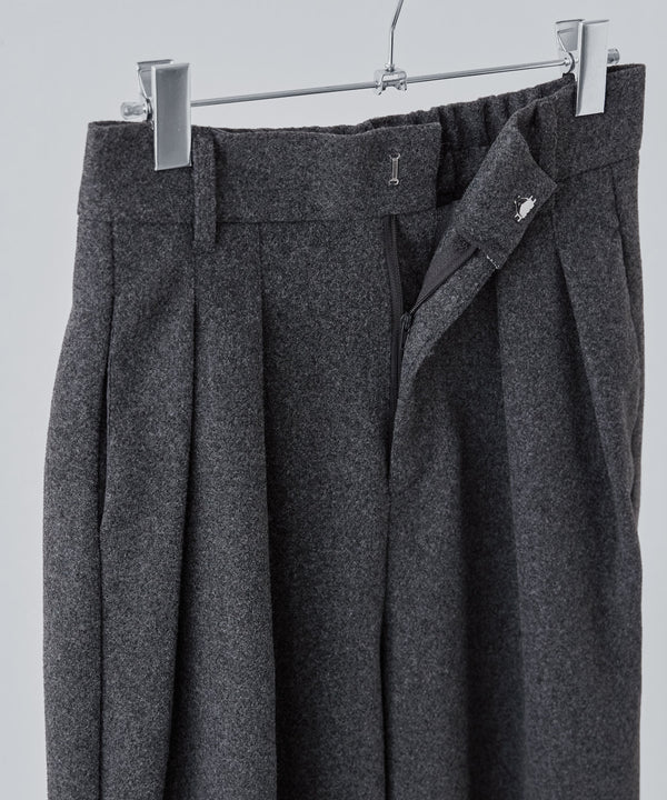 {"color":"","info":""}