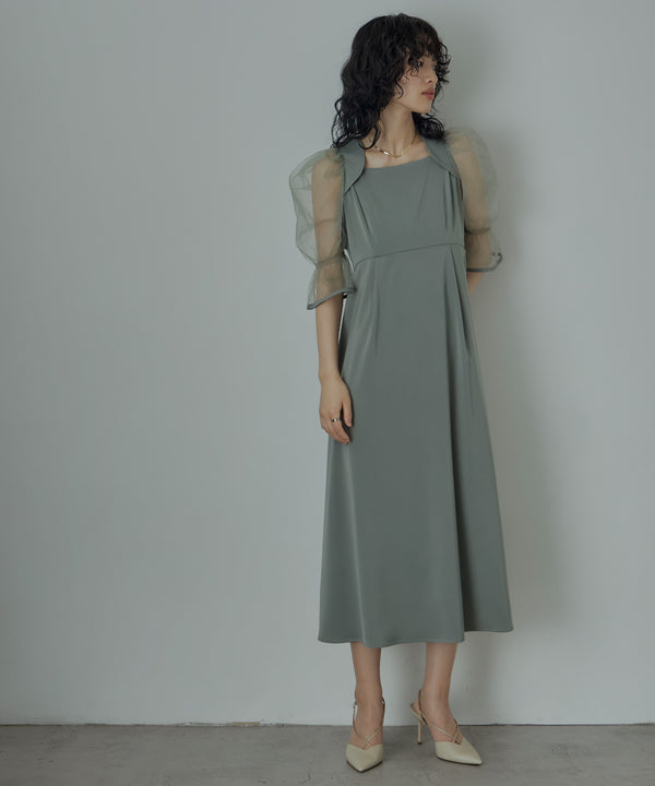 {"color":"\u30b0\u30ea\u30fc\u30f3","info":"model\uff1aH167cm size\uff1aM"}