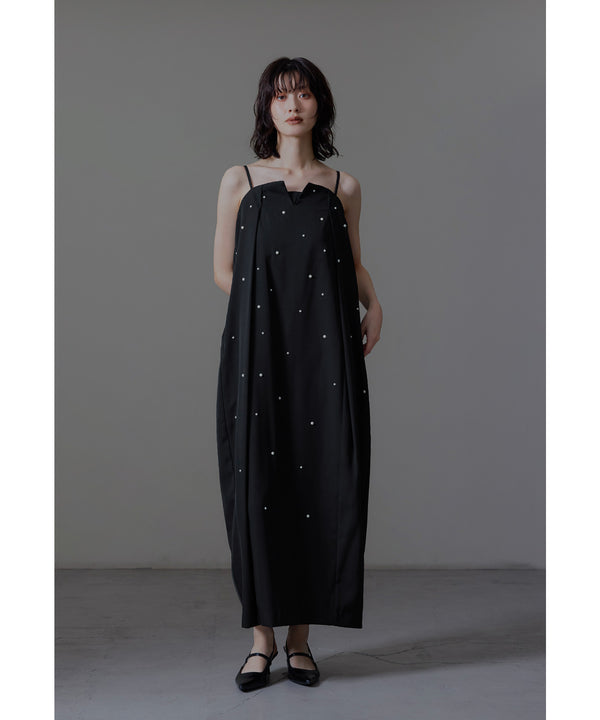 {"color":"\u30d6\u30e9\u30c3\u30af","info":"model\uff1aH166cm size\uff1aM"}