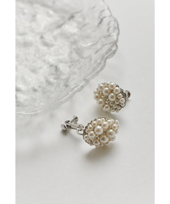 {"color":"\u30b7\u30eb\u30d0\u30fc","info":""}