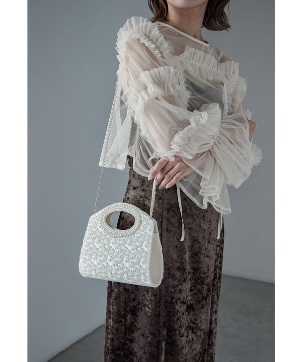 {"color":"\u30d9\u30fc\u30b8\u30e5","info":""}