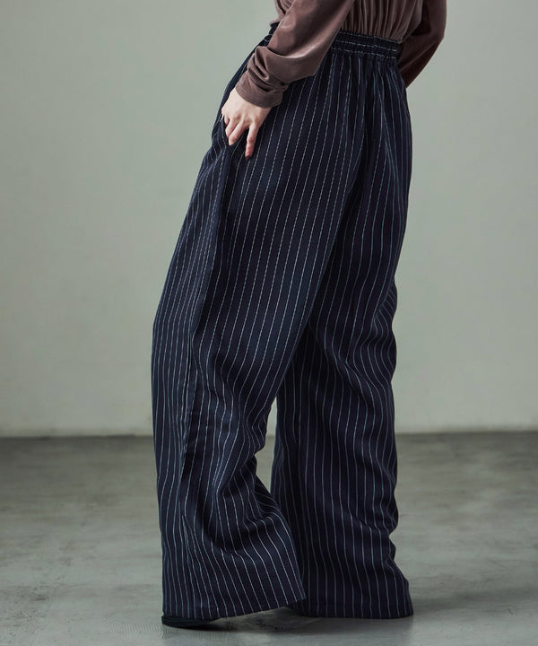 {"color":"\u30cd\u30a4\u30d3\u30fc","info":"model\uff1aH158cm size\uff1aM"}