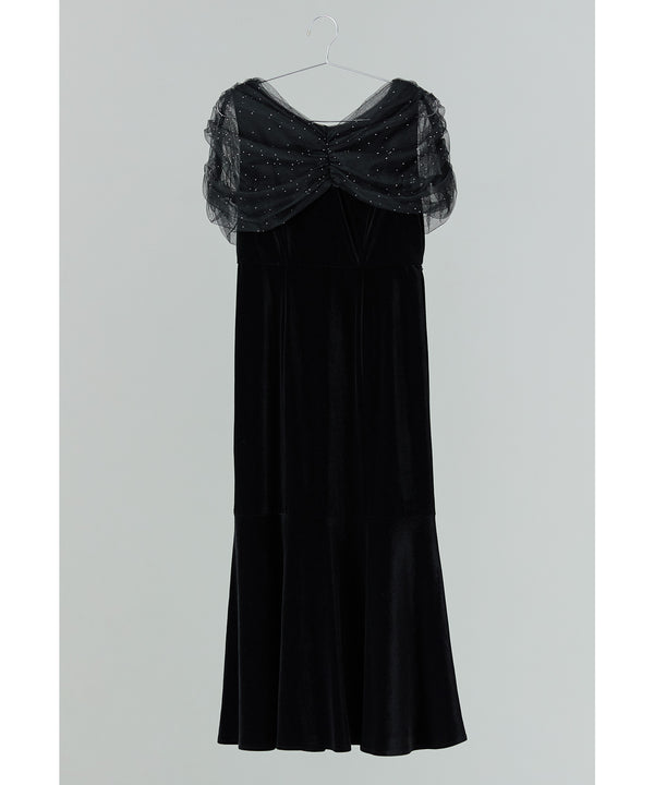 {"color":"\u30d6\u30e9\u30c3\u30af","info":""}