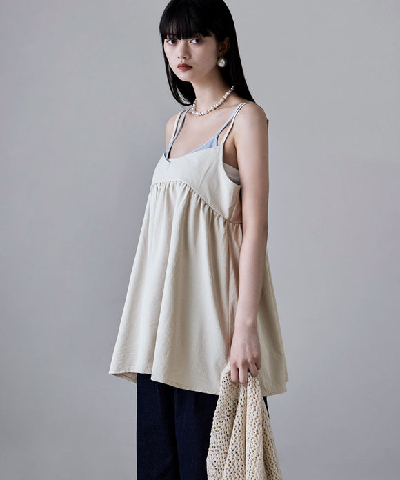 {"color":"\u30b0\u30ec\u30fc\u30b8\u30e5","info":"model\uff1aH163cm size\uff1aM"}