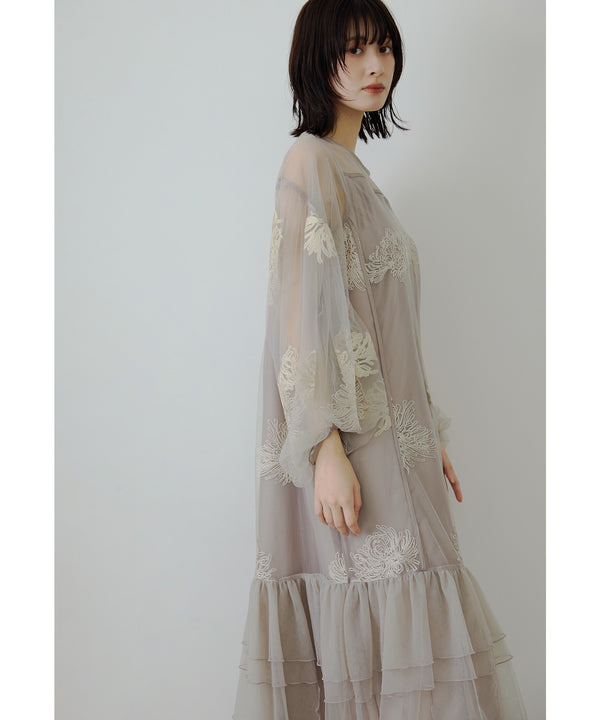 {"color":"\u30b0\u30ec\u30fc\u30b8\u30e5","info":"model\uff1aH166cm size\uff1aM"}
