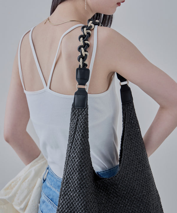 {"color":"\u30d6\u30e9\u30c3\u30af","info":"model\uff1aH163cm size\uff1aF"}
