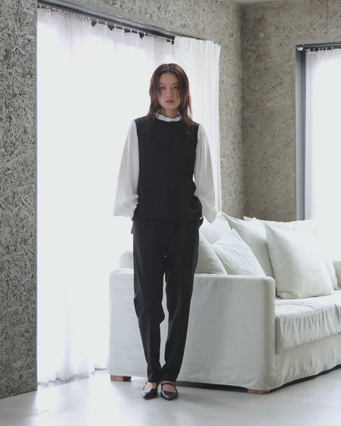 {"color":"\u30d6\u30e9\u30c3\u30af","info":"model\uff1aH165cm size\uff1aM"}