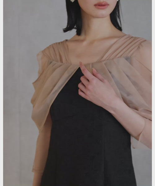 {"color":"\u30d9\u30fc\u30b8\u30e5\u00d7\u30d6\u30e9\u30c3\u30af","info":"model\uff1aH166cm size\uff1aM"}