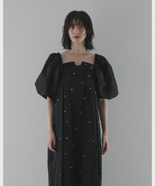 {"color":"\u30d6\u30e9\u30c3\u30af","info":"model\uff1aH166cm size\uff1aM"}