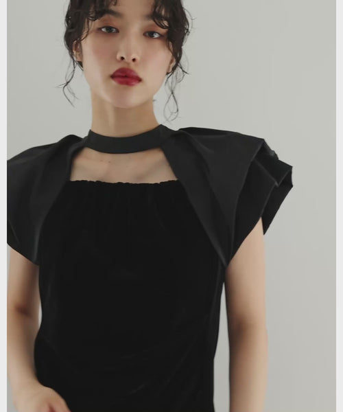 {"color":"\u30d6\u30e9\u30c3\u30af","info":"model\uff1aH166cm size\uff1aM"}