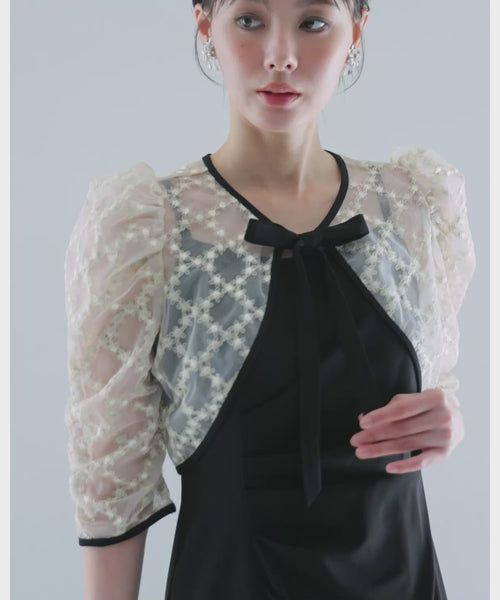 {"color":"\u30d6\u30e9\u30c3\u30af","info":"model\uff1aH167cm size\uff1aM"}