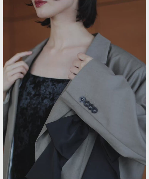 {"color":"\u30d9\u30fc\u30b8\u30e5","info":"model\uff1aH166cm size\uff1aM"}