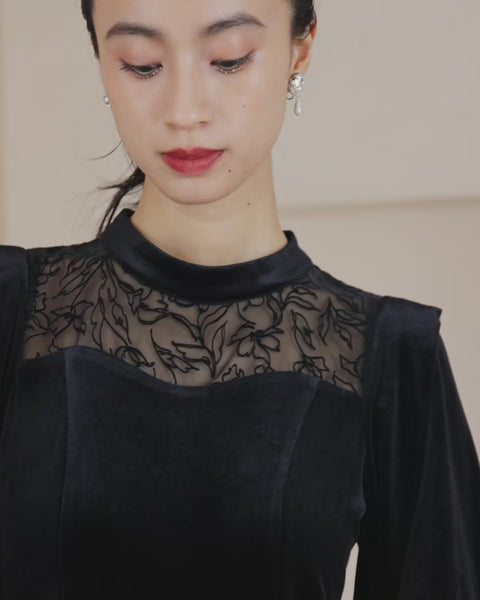 {"color":"\u30d6\u30e9\u30c3\u30af","info":"model\uff1aH165cm size\uff1aM"}