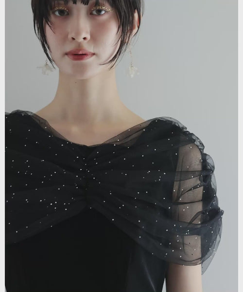 {"color":"\u30d6\u30e9\u30c3\u30af","info":"model\uff1aH166cm size\uff1aM"}