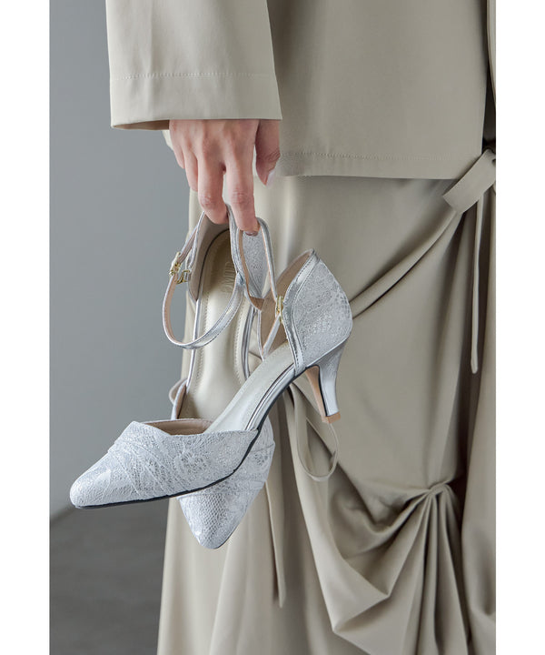 {"color":"\u30b7\u30eb\u30d0\u30fc","info":""}