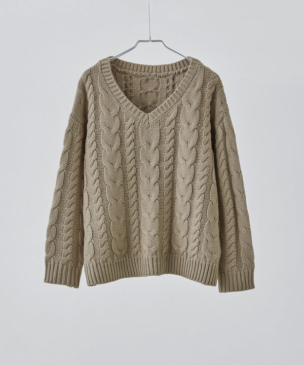 {"color":"\u30d9\u30fc\u30b8\u30e5","info":""}