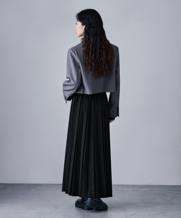 {"color":"\u30d6\u30e9\u30c3\u30af","info":"model\uff1aH166cm size\uff1aL"}