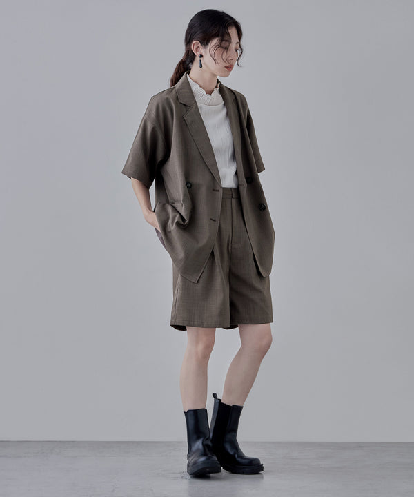 {"color":"\u30d6\u30e9\u30a6\u30f3","info":"model\uff1aH166cm size\uff1aF"}