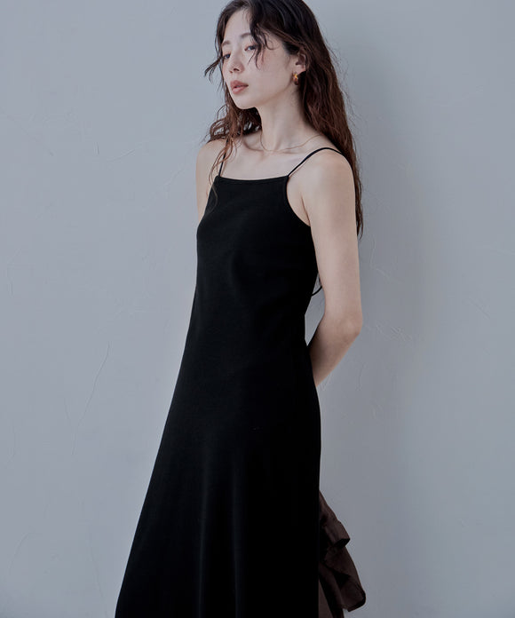 {"color":"\u30d6\u30e9\u30c3\u30af","info":"model\uff1aH166cm size\uff1aF"}