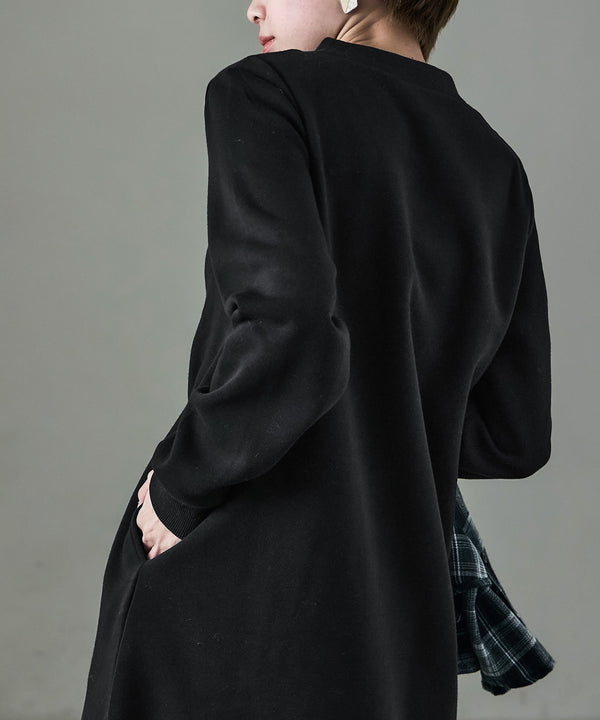 {"color":"\u30d6\u30e9\u30c3\u30af","info":"model\uff1aH158cm size\uff1aM"}