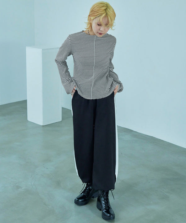 {"color":"\u30dc\u30fc\u30c0\u30fc\u30a2\u30a4\u30dc\u30ea\u30fc","info":""}