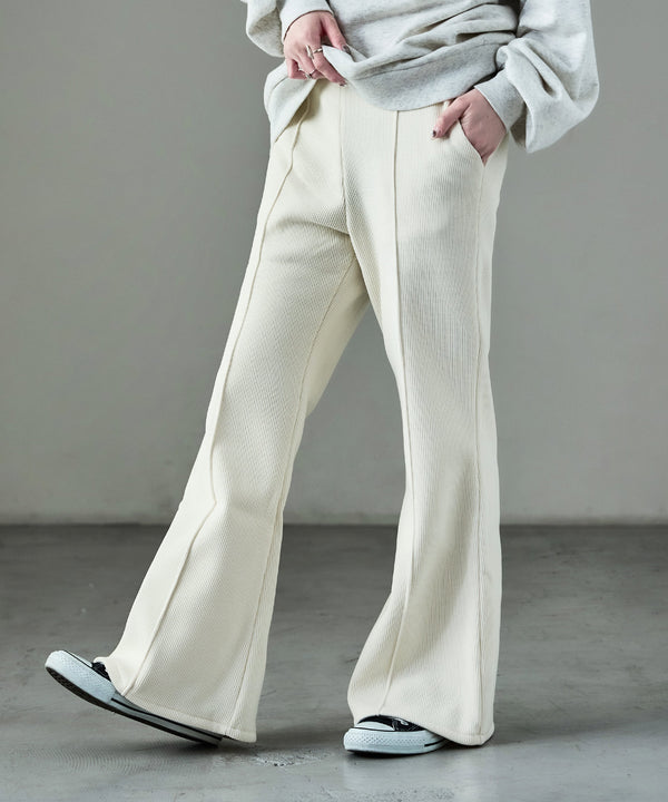 {"color":"\u30a2\u30a4\u30dc\u30ea\u30fc","info":"model\uff1aH158cm size\uff1aM"}