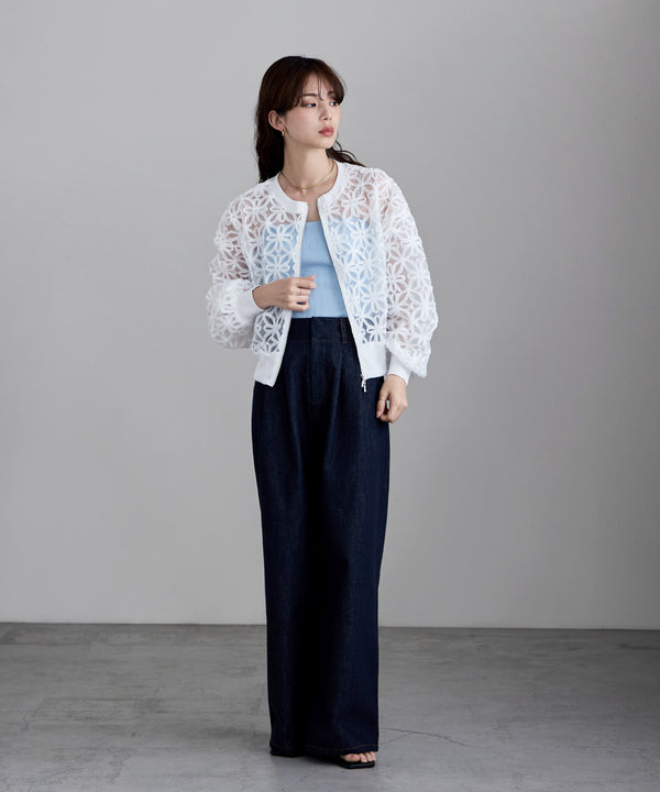 {"color":"\u30aa\u30d5\u30db\u30ef\u30a4\u30c8","info":"model\uff1aH166cm size\uff1aM"}