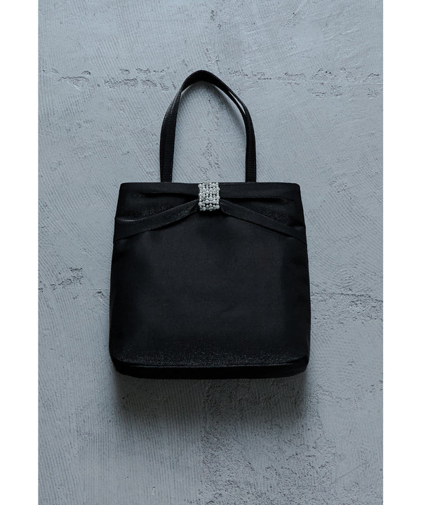 {"color":"\u30d6\u30e9\u30c3\u30af","info":""}