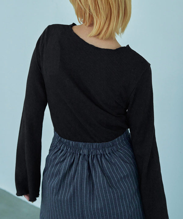 {"color":"\u30d6\u30e9\u30c3\u30af","info":""}