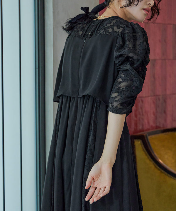 {"color":"\u30d6\u30e9\u30c3\u30af","info":"model\uff1aH167cm size\uff1aM"}