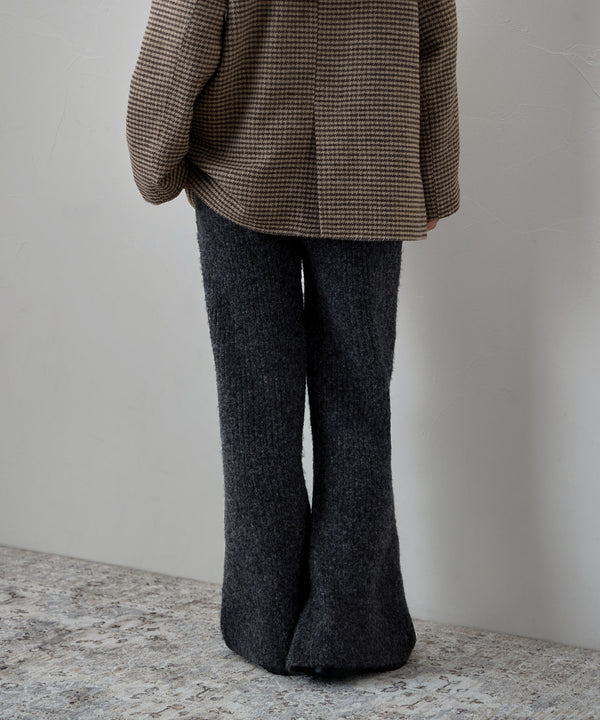 {"color":"\u30c1\u30e3\u30b3\u30fc\u30eb","info":"model\uff1aH166cm size\uff1aF"}