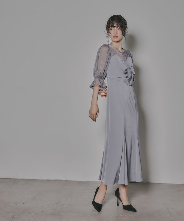 {"color":"\u30b0\u30ec\u30fc\u30b8\u30e5","info":"model\uff1aH167cm size\uff1aM"}