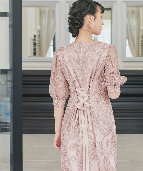 {"color":"\u30ed\u30fc\u30ba\u30d4\u30f3\u30af","info":"model\uff1aH162cm B85cm W58cm H93cm size\uff1aM"}