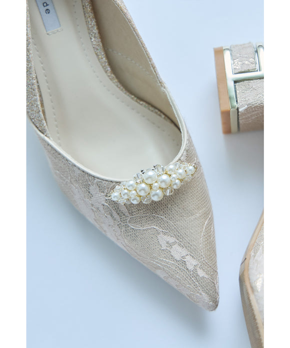 {"color":"\u30b4\u30fc\u30eb\u30c9","info":""}